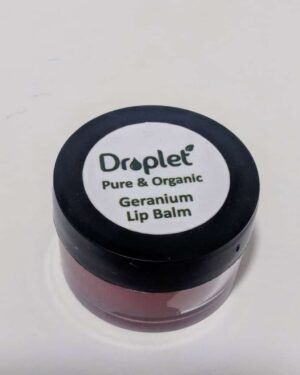 Geranium Lip Balm contains all the organic and natural ingredients.
